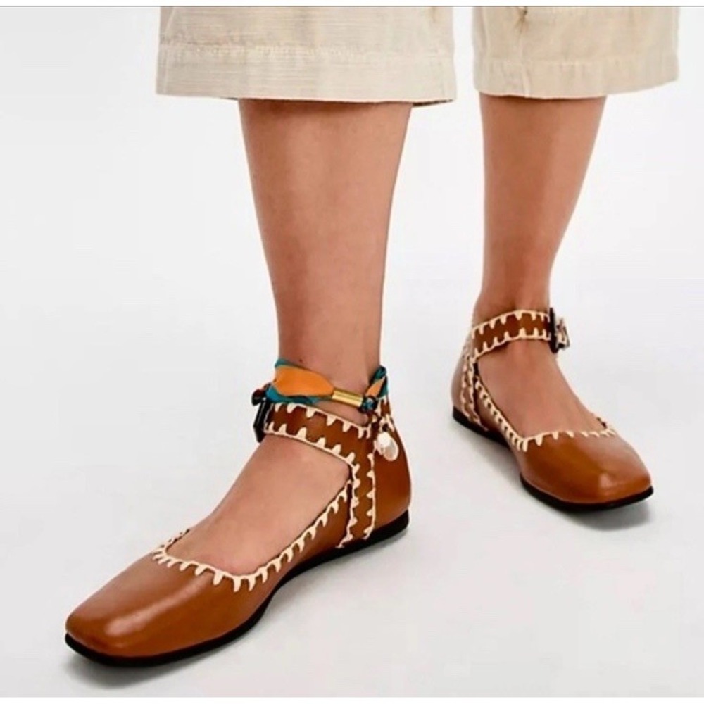 Free People Mystic Mary Jane Buckle Flat Tan Leather ivory Crochet Trim 9.5 NWT